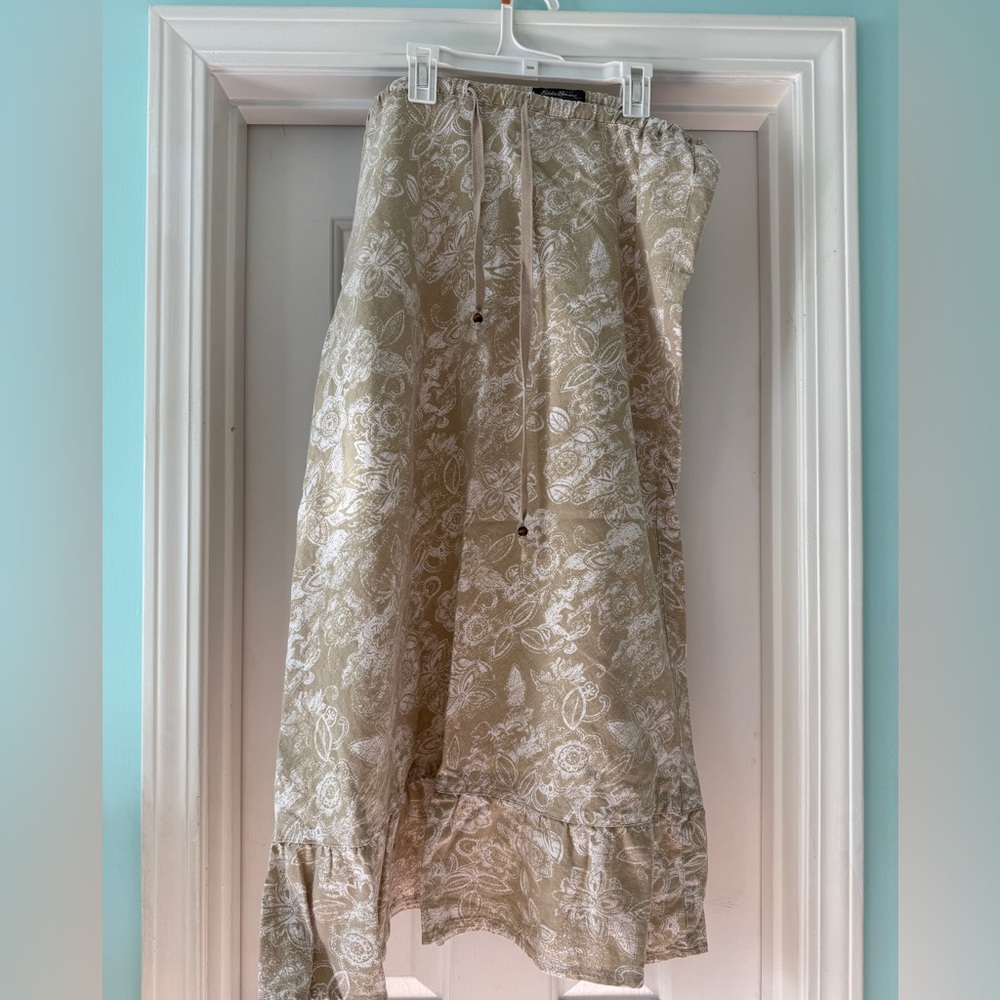 Eddie Bauer Tan Patterned skirt